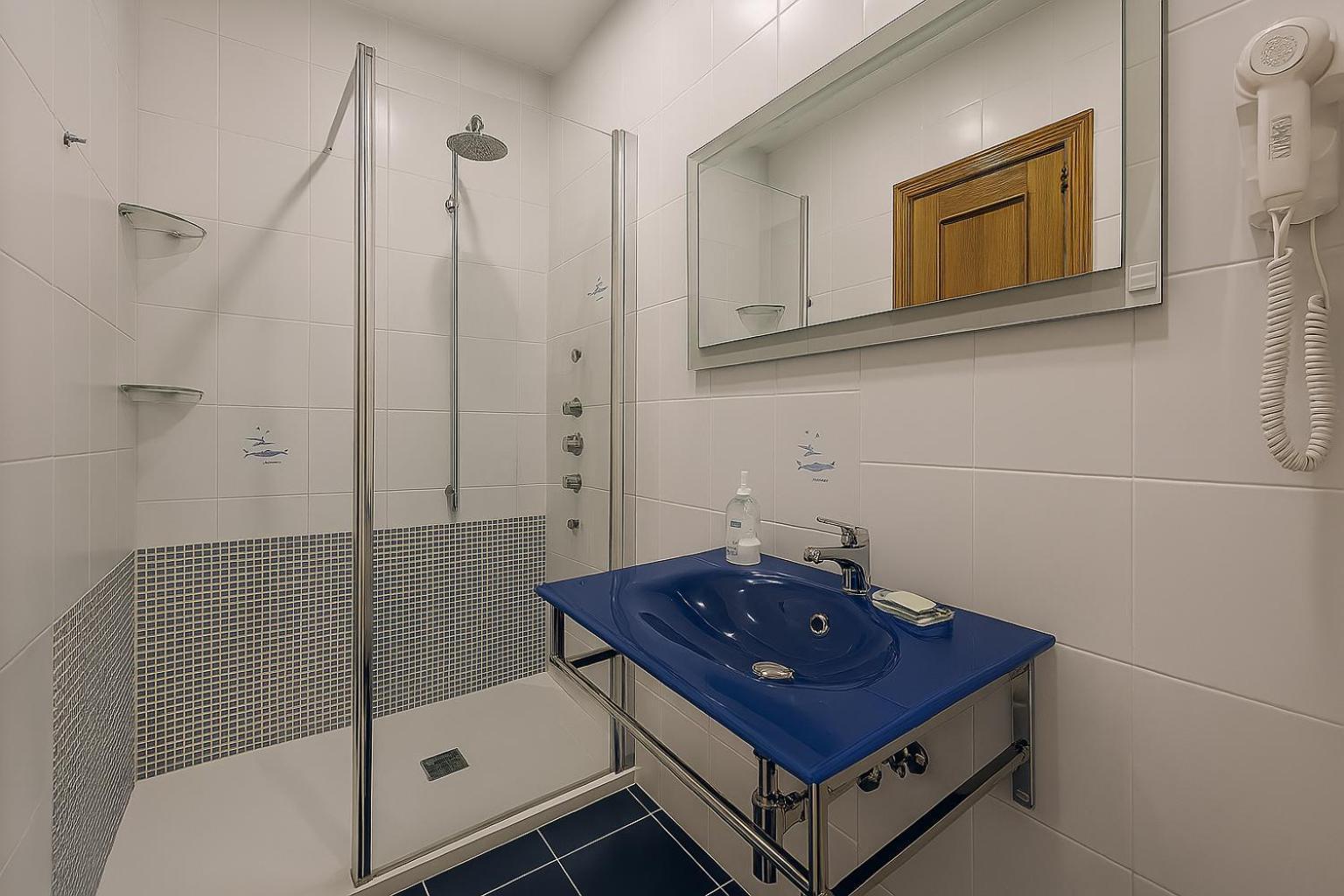 2 Bedrooms Downtown *